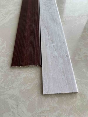 防水耐久性のある白いプラスチック巾木、耐火性保護