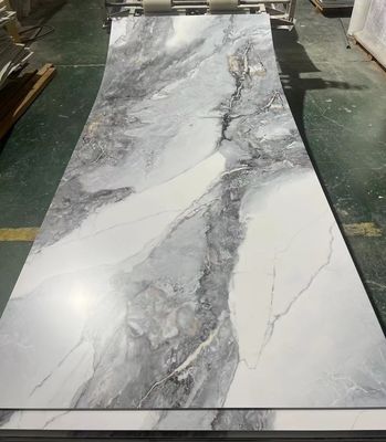 室内壁の装飾のための人気色UV大理石シート 簡単に設置できる大理石シート