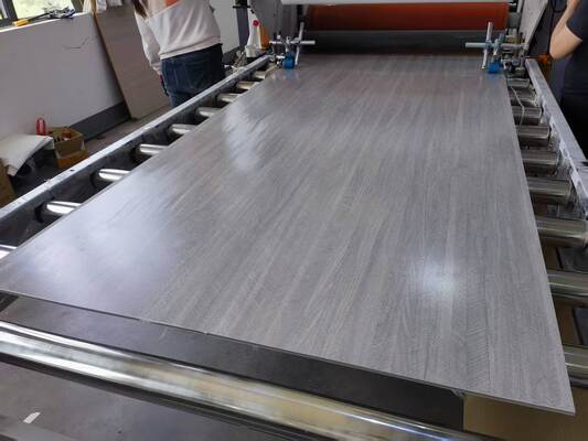 PVC木目調ベニヤ壁パネル 4*8フィート 装飾壁パネル PVCビッグウォールパネル 内装用装飾 PVC発泡ボード