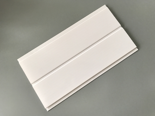 明白で白い白ポリ塩化ビニールの壁パネル、浴室のための耐湿性羽目板