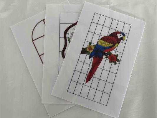 白いポリステリンのラミナ 装飾されたラミナ PS 色のポリステリンのプラッシュ